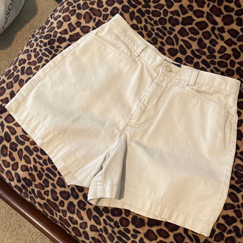 Vintage khaki dockers shorts. Great condition. Size 6